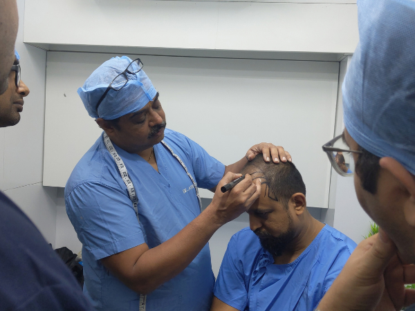 Premium hair transplant clinic in Surat Gujarat