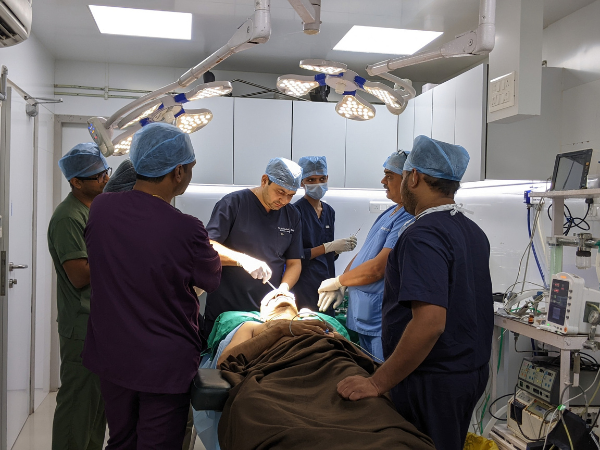 Best hair transplant services in Surat Gujarat India