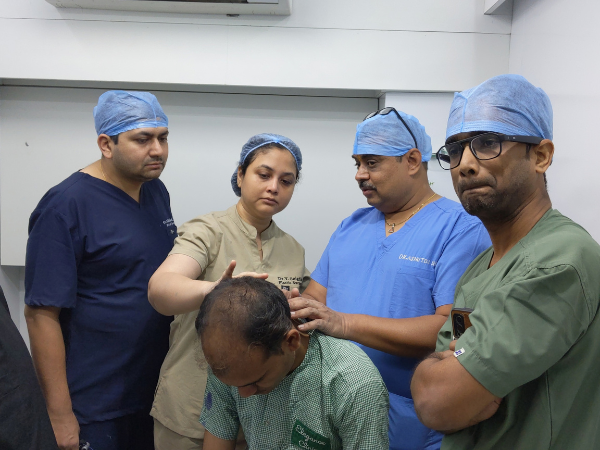 Top rated hair transplant clinic in Surat
