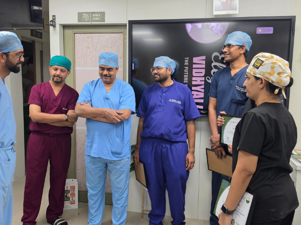 elegance-vidhyalay-medical-workshop-team-learning-discussion