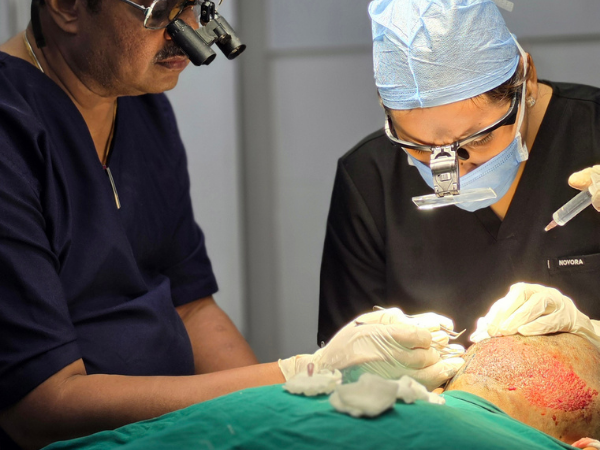 fue-implantation-surgeon-microsurgical-training