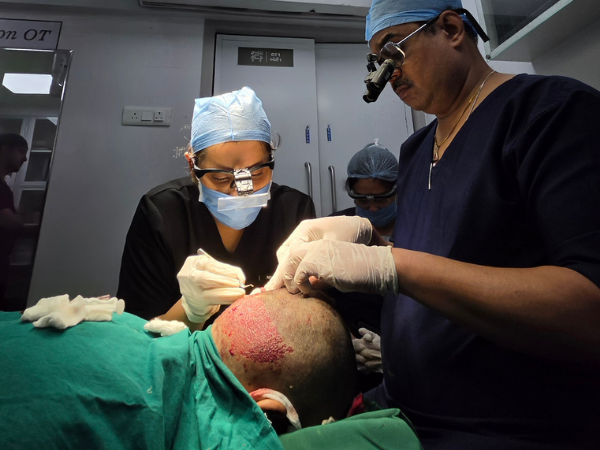hair-graft-placement-practical-surgery-training