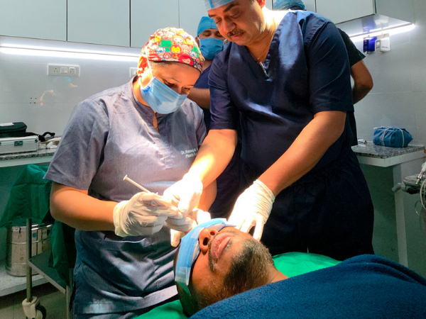 hair-restoration-clinical-mentor-guided-training