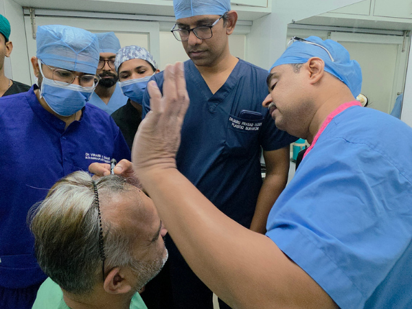 hair-restoration-clinical-procedure-teaching