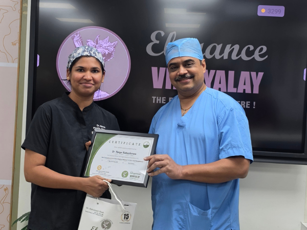 hair-restoration-course-certificate-handover