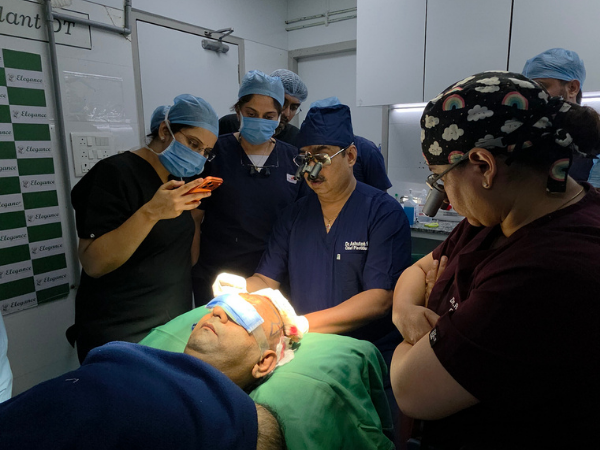 hair-restoration-live-procedure-faculty-team