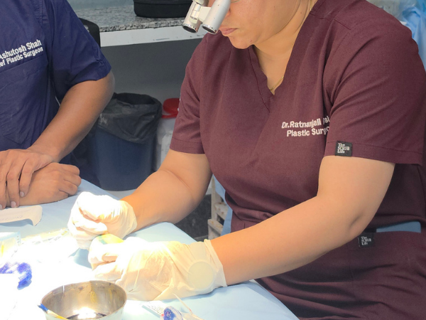 hair-restoration-practical-graft-sorting-session