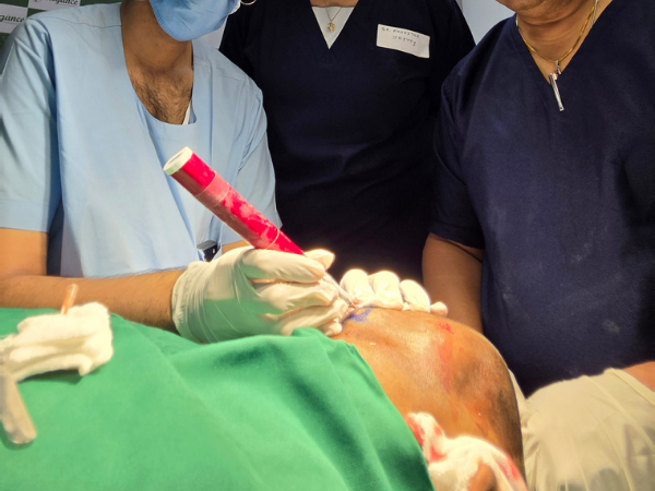 hair-restoration-practical-session-faculty-supervision