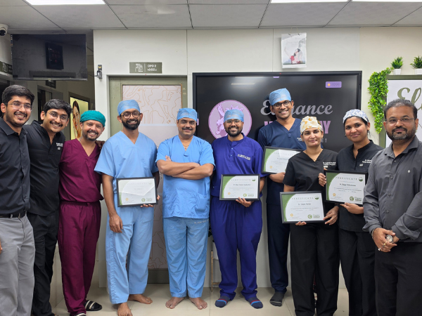 hair-restoration-workshop-team-achievement-photo