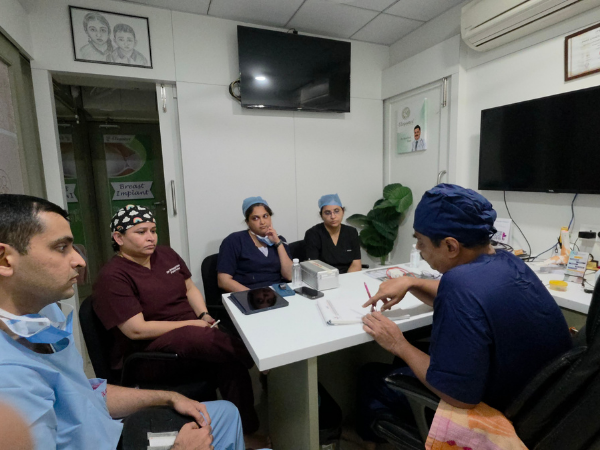 hair-transplant-closeup-graft-placement-session