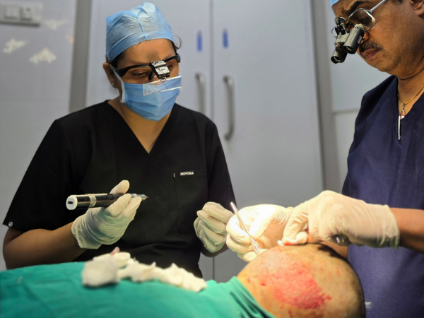 hair-transplant-closeup-recipient-area-training