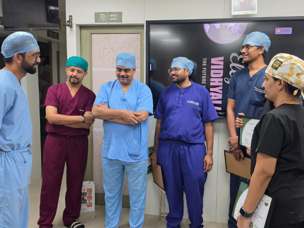 hair-transplant-course-faculty-interaction