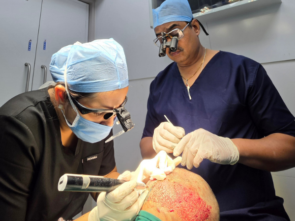 hair-transplant-faculty-guided-practical-session