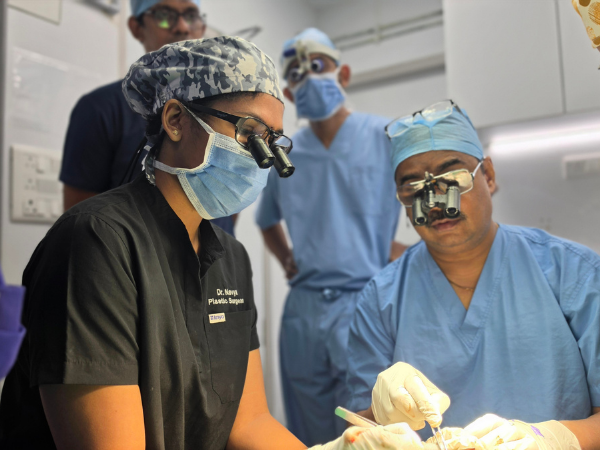 hair-transplant-graft-implantation-loupes-hands-on-training