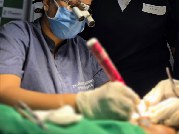 hair-transplant-implantation-pen-clinical-practice