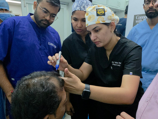 hair-transplant-implanter-pen-demonstration-training-workshop