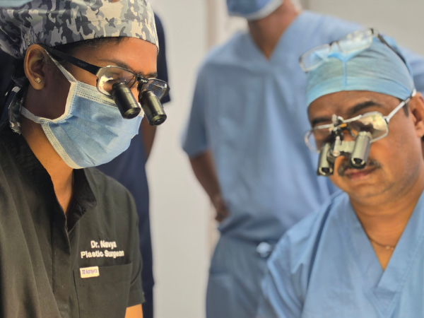 hair-transplant-microscope-training-session