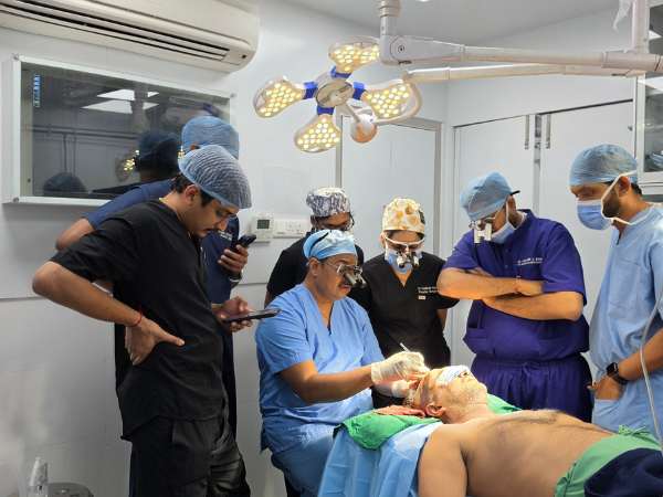hair-transplant-operation-theatre-live-surgery-training-india