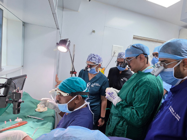 hair-transplant-practical-session-observation
