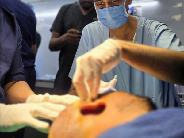hair-transplant-recipient-area-creation-demonstration