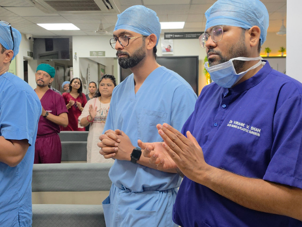 hair-transplant-workshop-faculty-felicitation-india