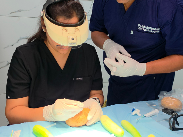 hair-transplant-workshop-faculty-group-photo