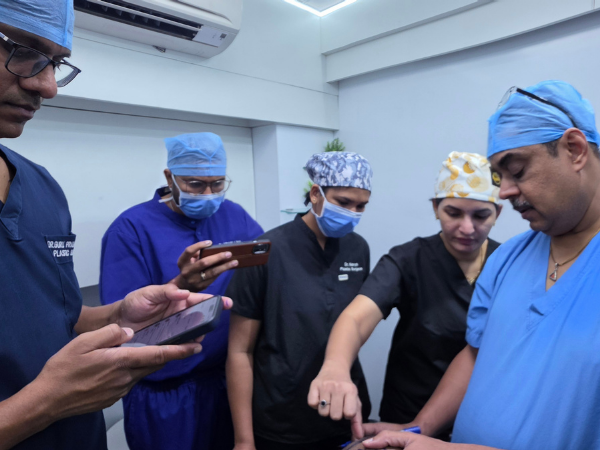 hair-transplant-workshop-faculty-knowledge-sharing-session