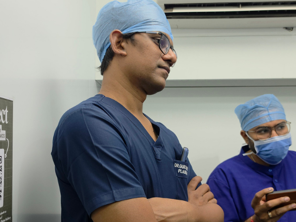 hair-transplant-workshop-faculty-mentoring-discussion