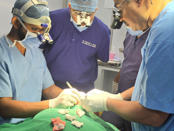 hair-transplant-workshop-live-surgery-graft-implantation-team