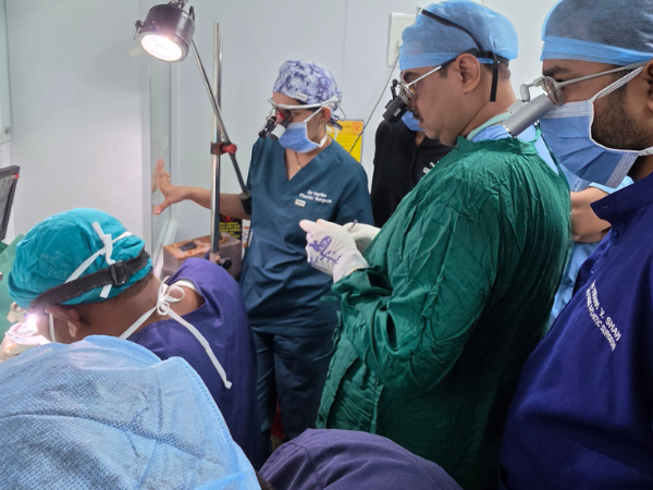 hair-transplant-workshop-operating-room-learning