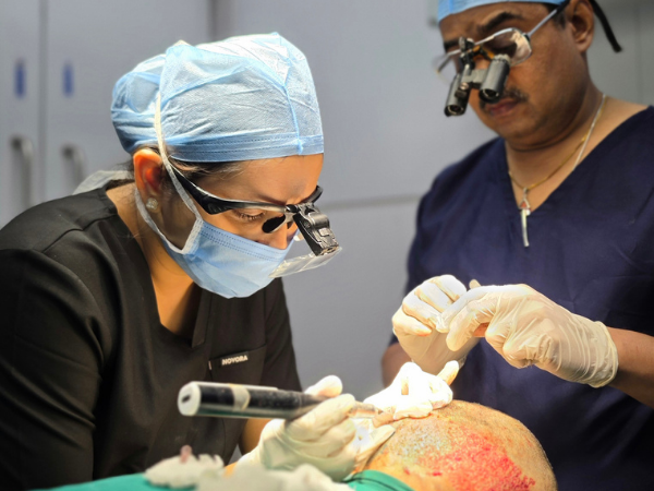 hairline-restoration-closeup-implantation-training