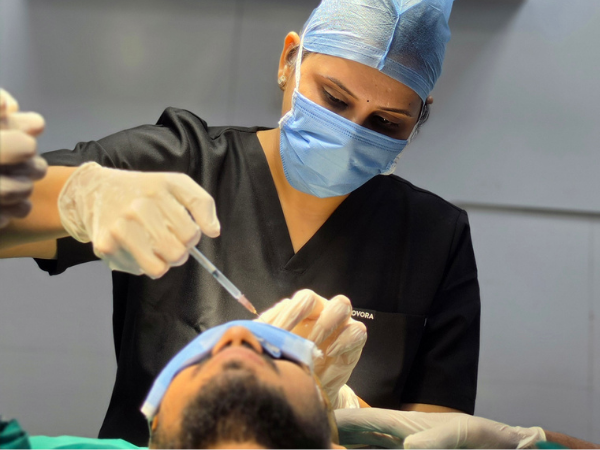 hairline-transplant-clinical-technique-demonstration